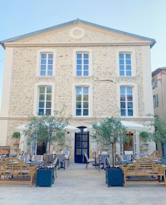 La Maison Bleue à Ampus