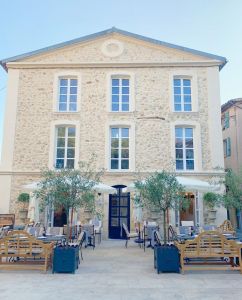 La Maison Bleue à AMPUS 83